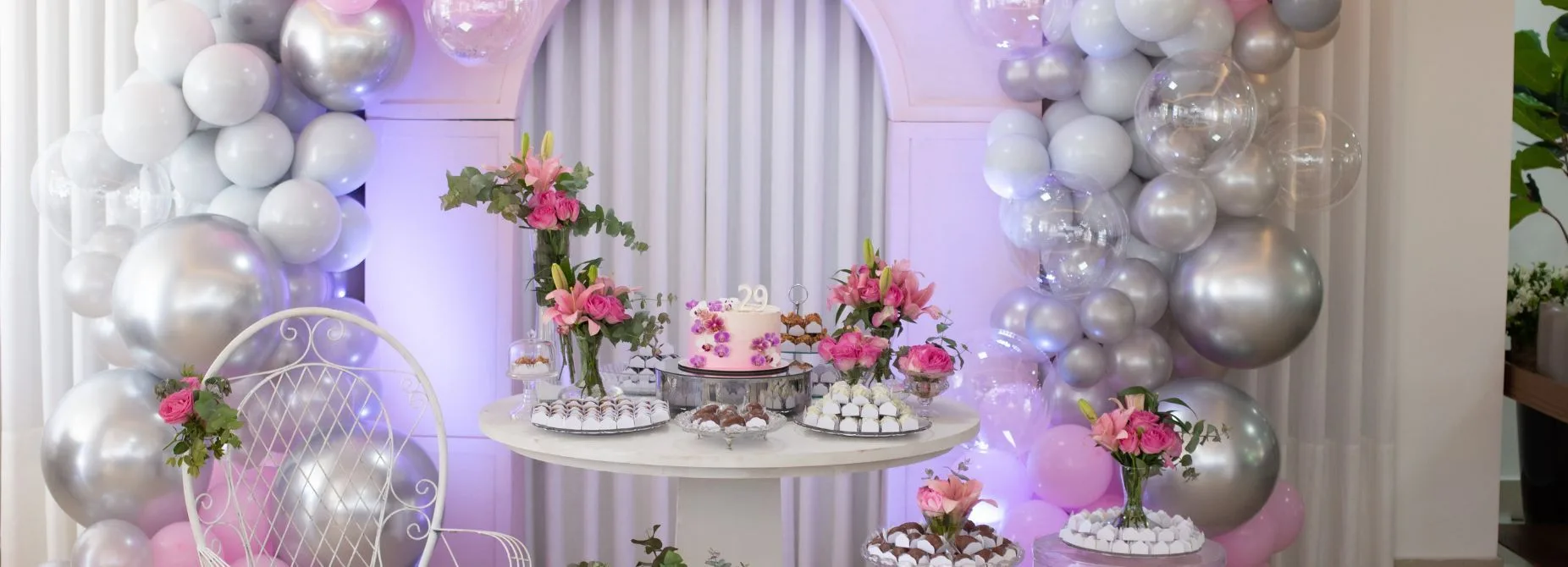 VALERIA COMESAÑA FLORAL & EVENT DESIGNER