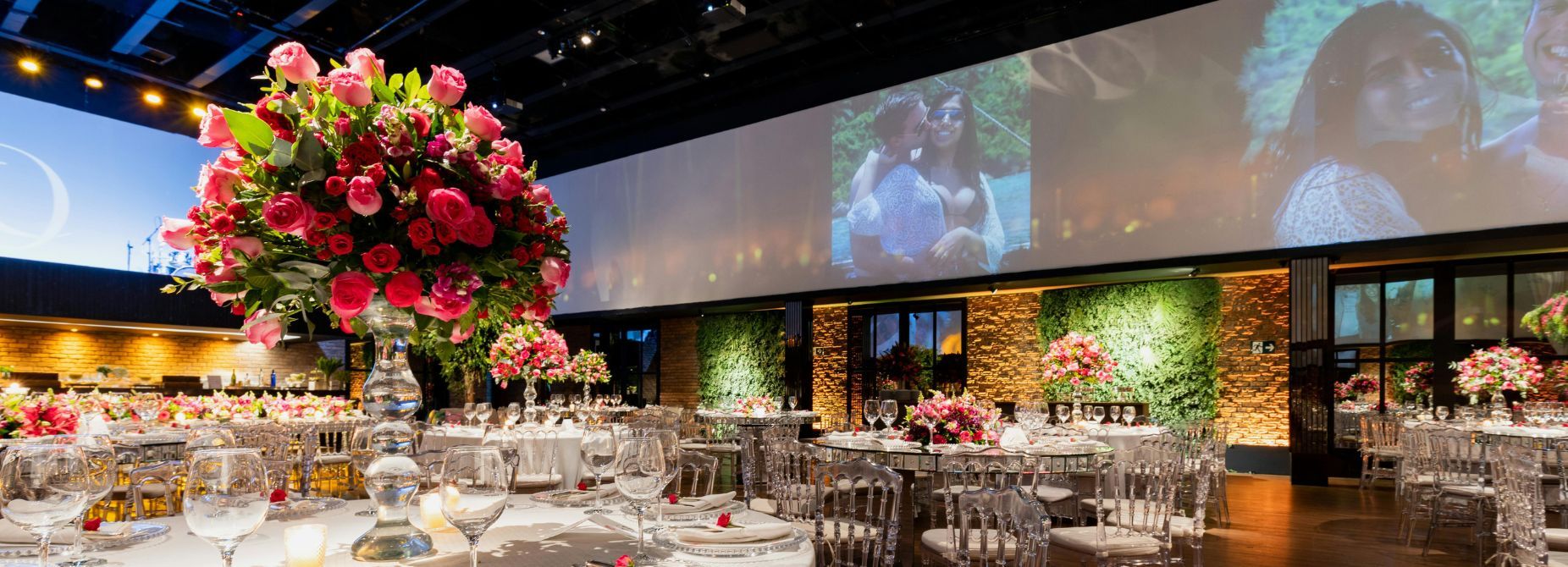 VALERIA COMESAÑA FLORAL & EVENT DESIGNER
