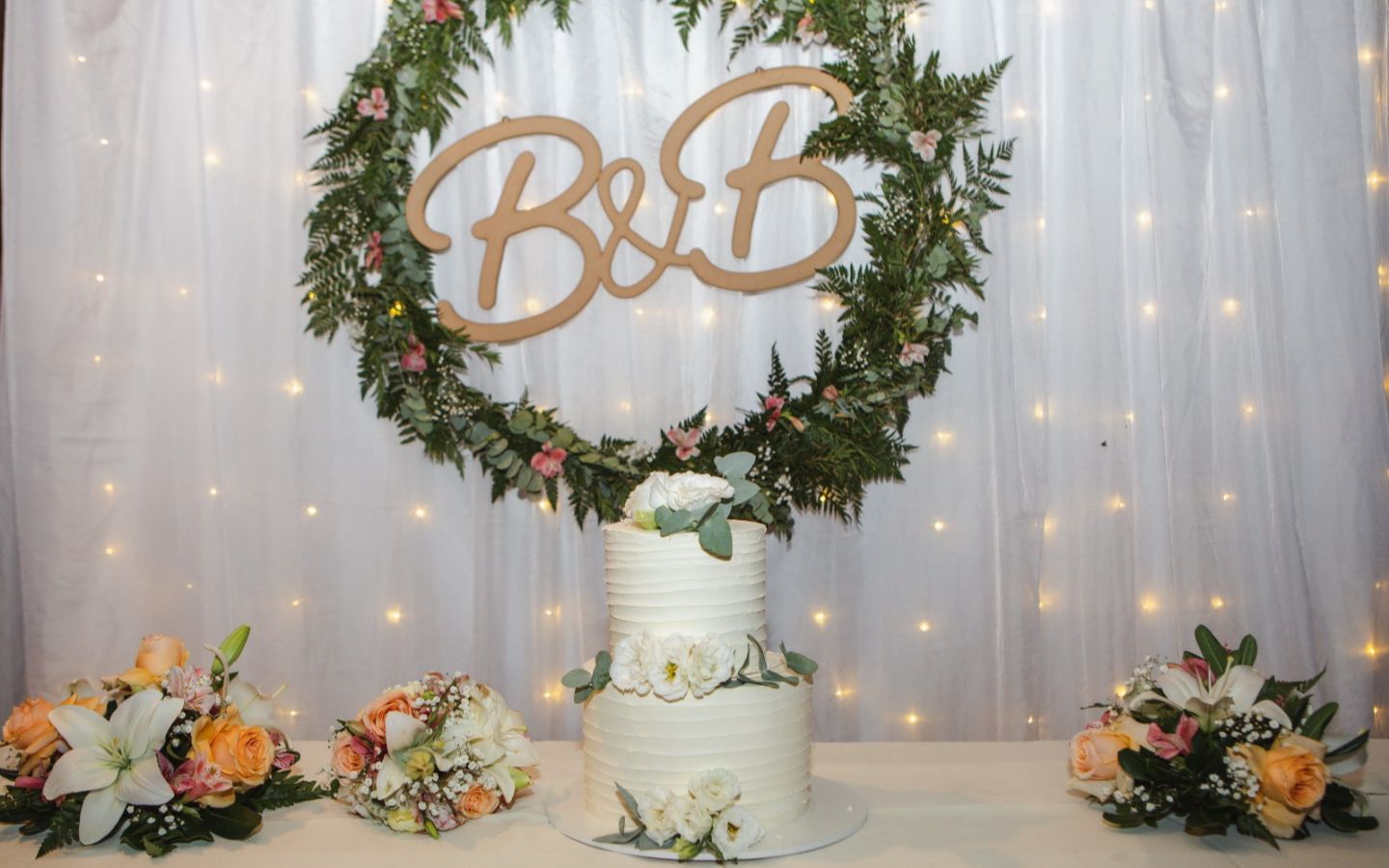 VALERIA COMESAÑA FLORAL &AMP; EVENT DESIGNER