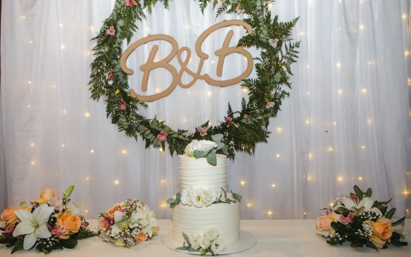 VALERIA COMESAÑA FLORAL &AMP; EVENT DESIGNER