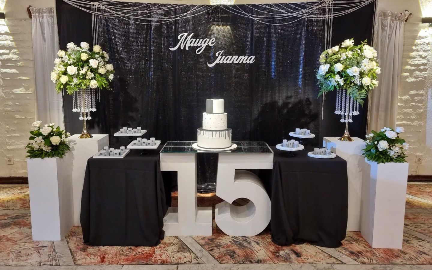VALERIA COMESAÑA FLORAL &AMP; EVENT DESIGNER