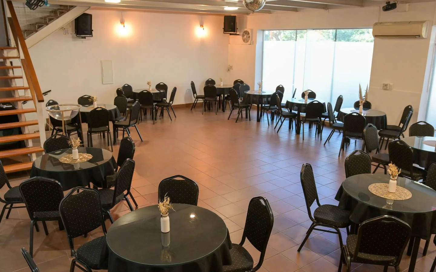 VENUE PARTY