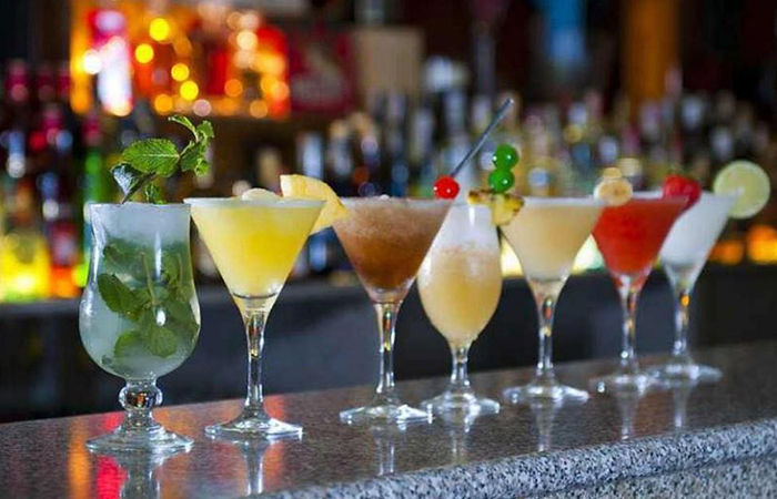 ZEUS BARTENDER - RIO NEGRO - YOUNG